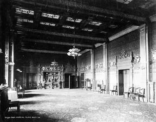 Speisesaal der Viceregal Lodge, Simla, ca. 1890